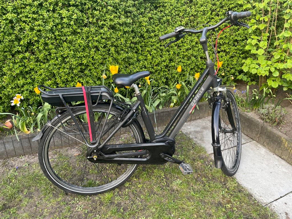 Gazelle Vento ebike bosch middenmotor, Ophalen, Zo goed als nieuw, 47 tot 51 cm, 50 km per accu of meer