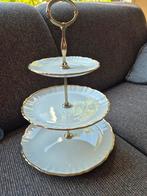 3-laags etagere wit met gouden rand, Ophalen of Verzenden