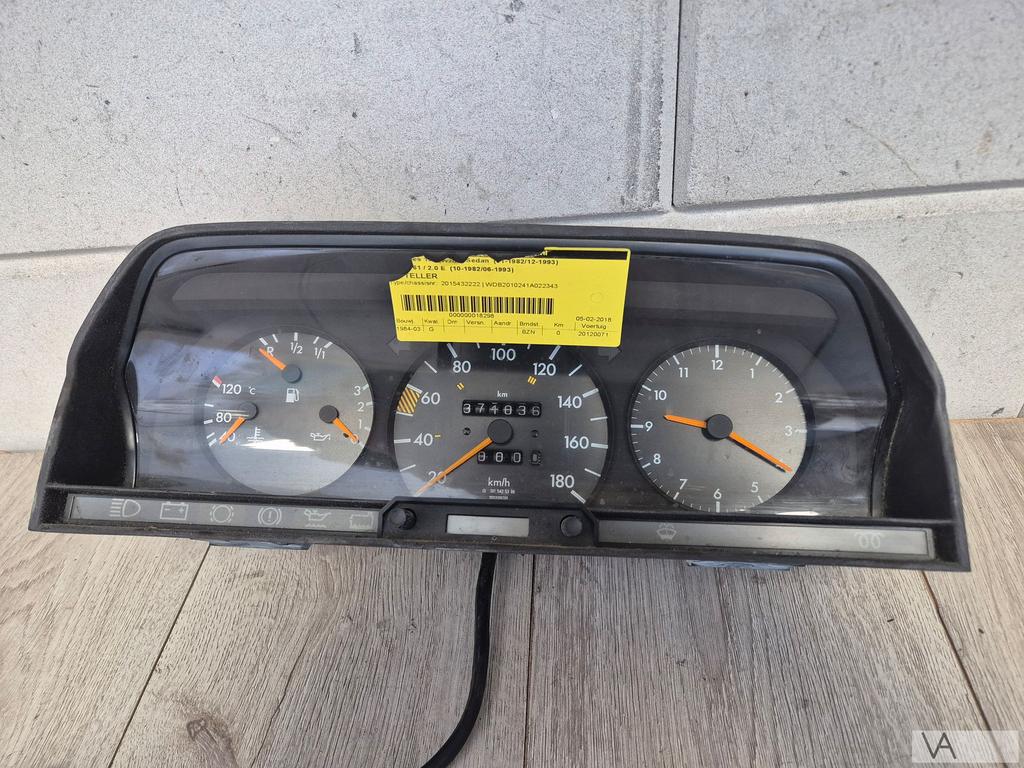 Tellerklok / cockpit voor Mercedes 190 W201 2015432222 €150, Auto-onderdelen, Gebruikt, -, Ophalen of Verzenden, -