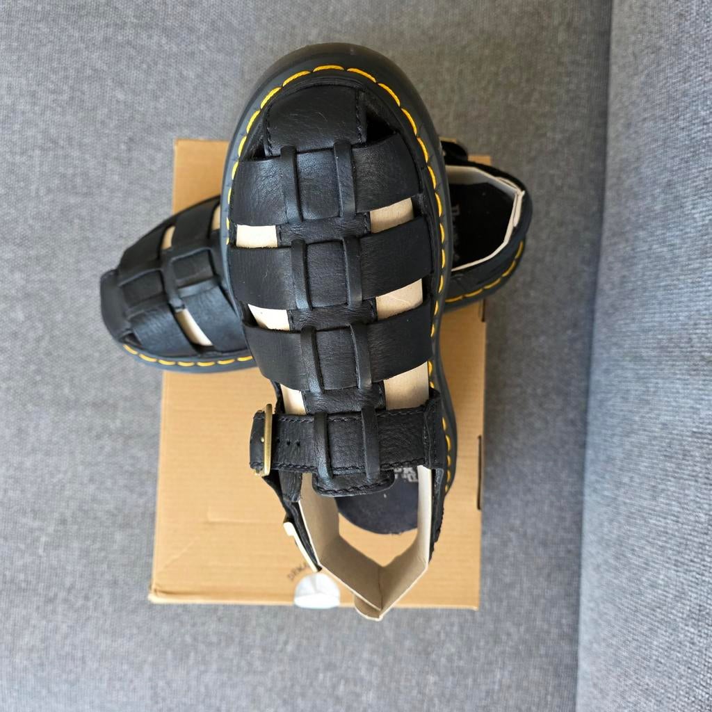 Dr. Martens Wrenlie black sandalen maat 38, Kleding | Dames, Schoenen, Ophalen of Verzenden, Zo goed als nieuw, Zwart, Sandalen of Muiltjes