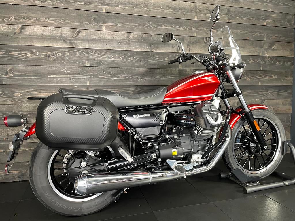 Moto Guzzi V9 ROAMER (bj 2017), Motoren, Motoren | Moto Guzzi, 853 cc, Bedrijf, Meer dan 35 kW, Overig