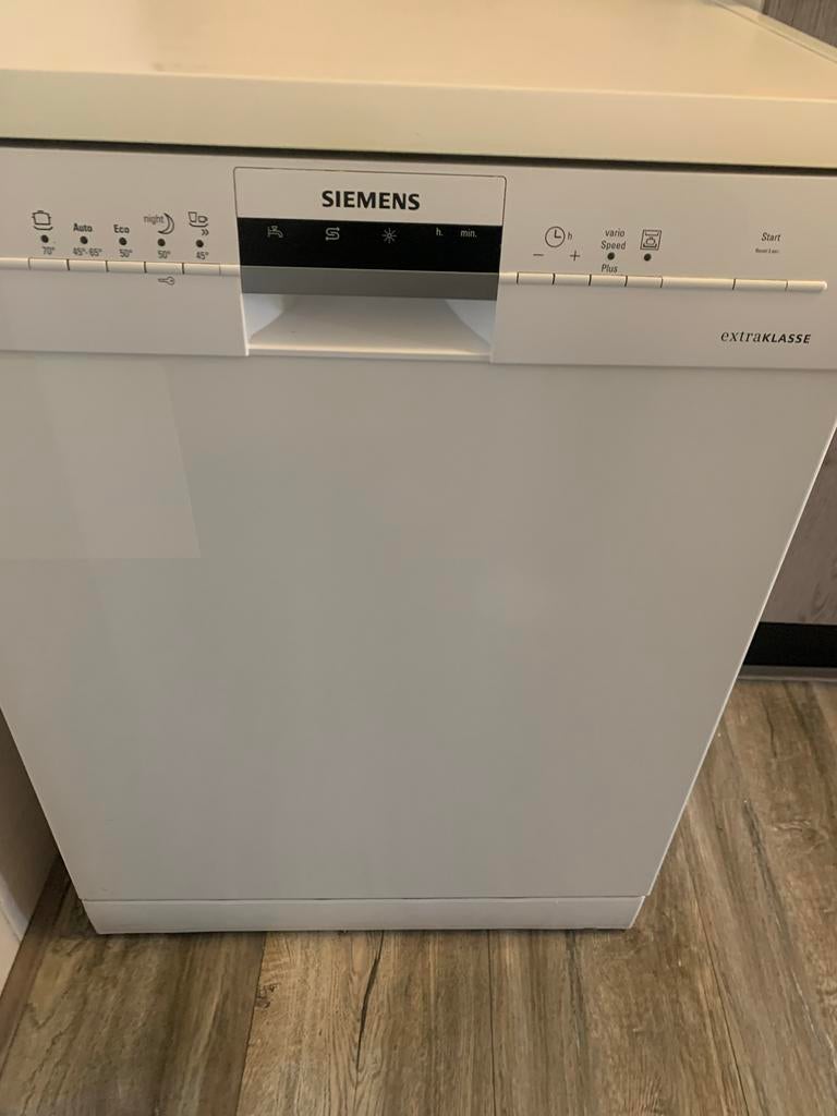 Siemens vaatwasser met afvoerpomp defect - gratis af te hale, Witgoed en Apparatuur, Vaatwasmachines, Niet werkend, Vrijstaand