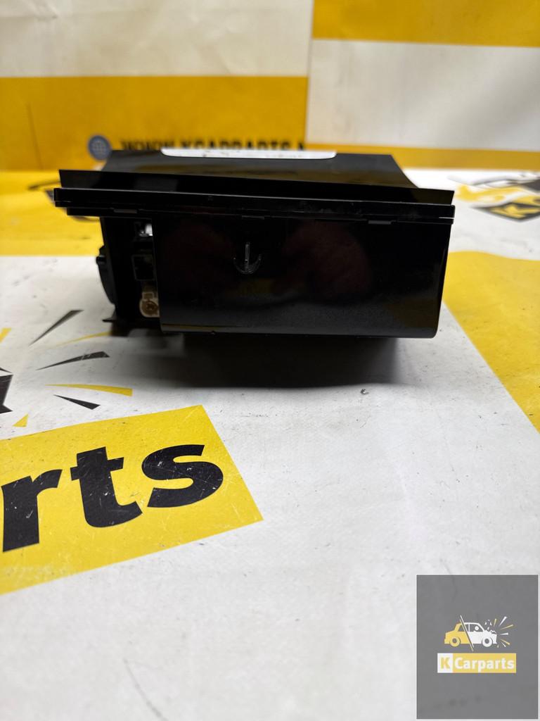 volkswagen golf vii 1.0 tsi 12v asbak voor 5G1863391, Gebruikt, Volkswagen, Volkswagen AG, Berliner Ring 2
38440  Wolfsburg, DE