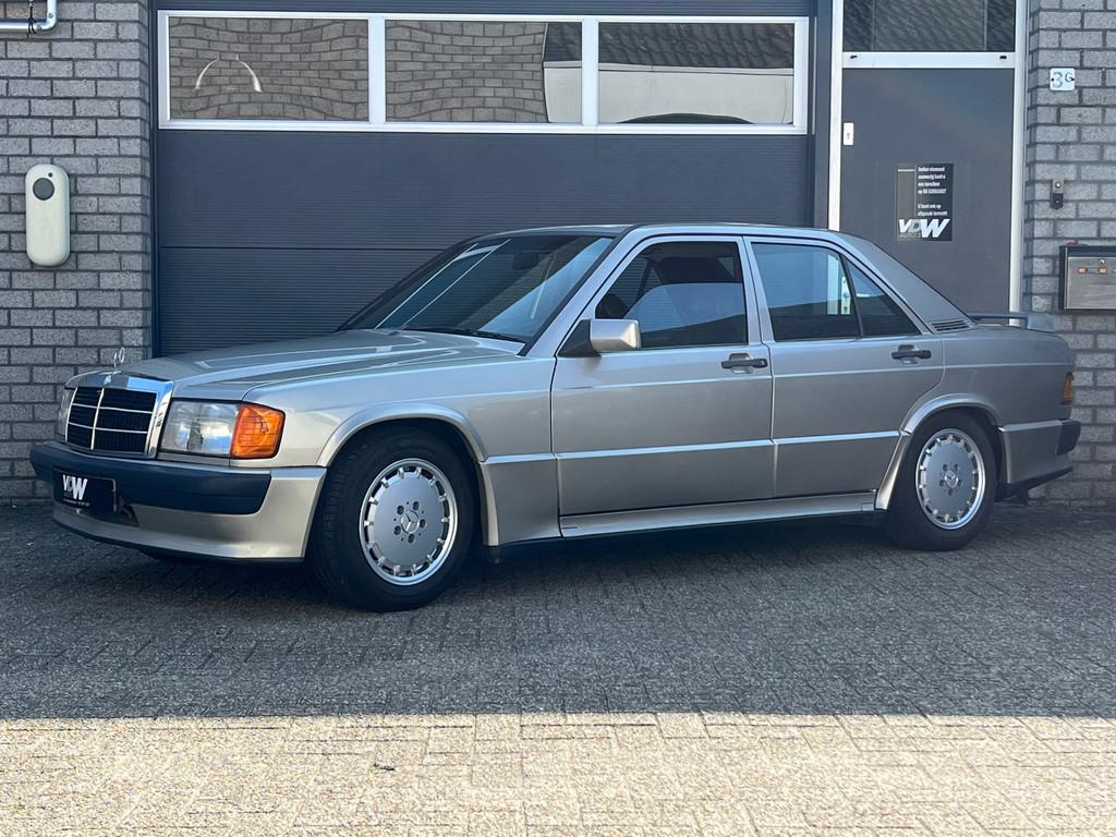Mercedes-Benz 190-serie 2.3/16V 170 dk Hand geschakeld .APK, Gebruikt, Zwart, 4 cilinders, Leder