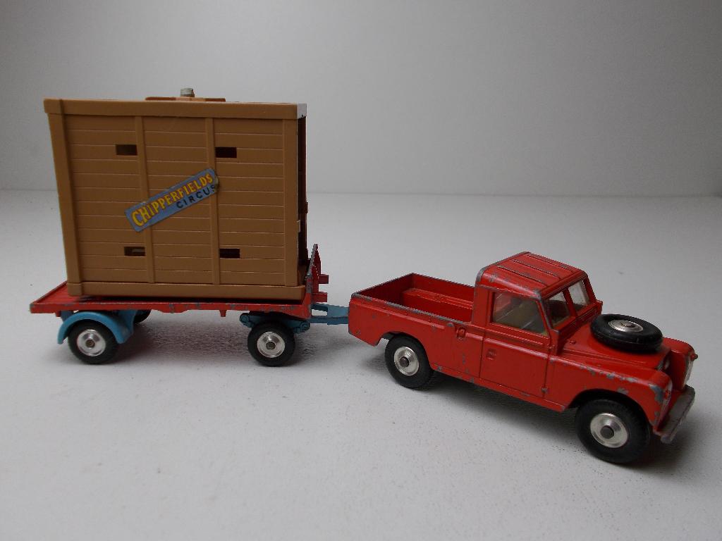 1963 Corgi Toys Giftset 19 CHIPPERFIELDS LANDROVER +TRAILER!, Ophalen of Verzenden, Gebruikt, Auto, Corgi