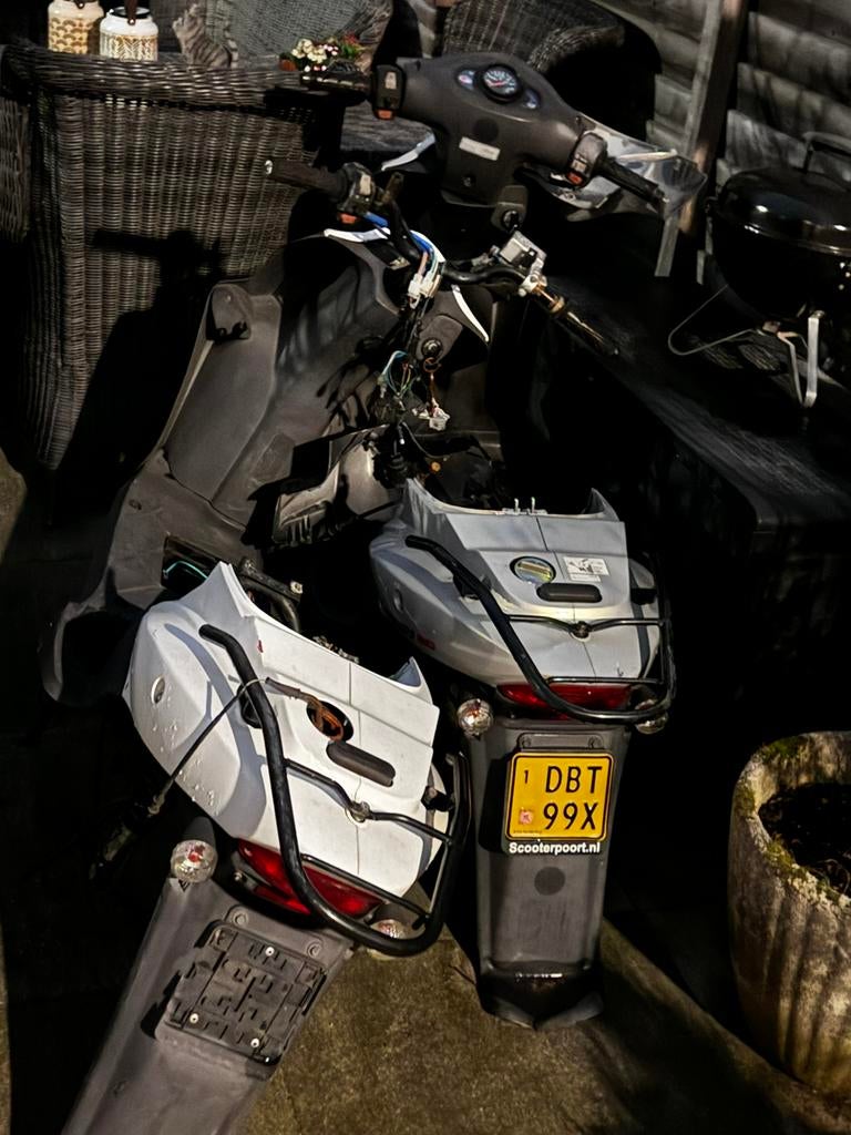Kymco agility 50 onderdelen. Motor / frame / onderdelen, Ophalen, Zo goed als nieuw, Benzine