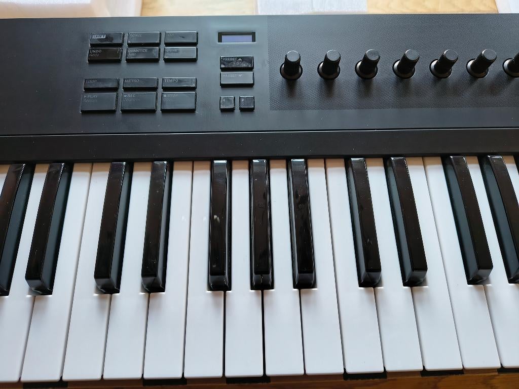 Komplete Kontrol A61, Ophalen, Zo goed als nieuw