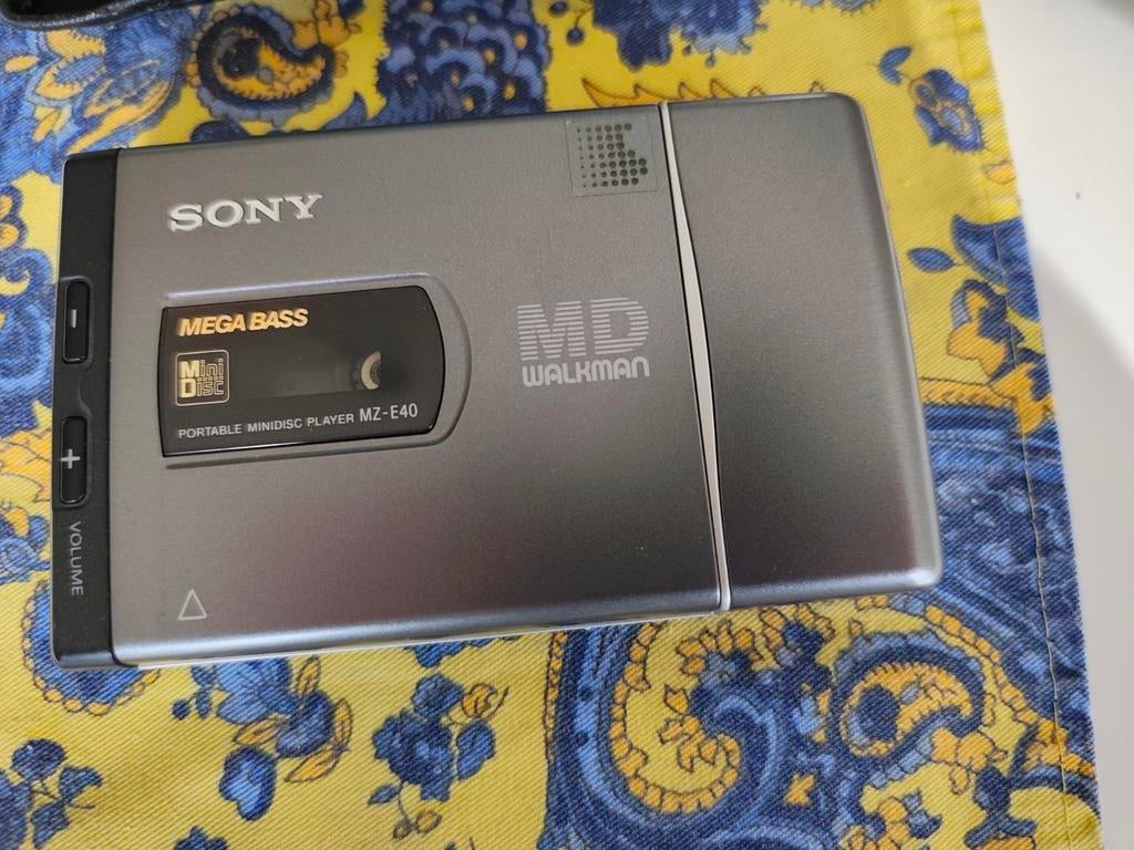 Sony MD Walkman MZ-E40 speelt goed display werkt niet., Audio, Tv en Foto, Walkmans, Discmans en Minidiscspelers, Ophalen of Verzenden