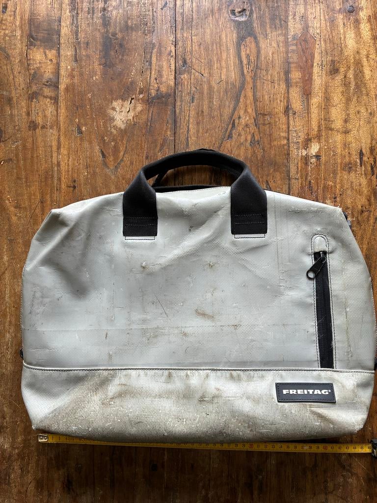 Freitag tas van gerecycled vrachtwagenzeil, Ophalen of Verzenden, Zo goed als nieuw, Grijs, Overige typen