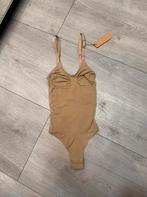 Creamy beige (string) body maat S, Kleding | Dames, Ondergoed en Lingerie, Ophalen of Verzenden, Beige, Body of Korset