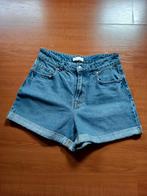 Spijker korte broek maat 38

Nieuwstaat., Maat 38/40 (M), H&M, Kort, Blauw