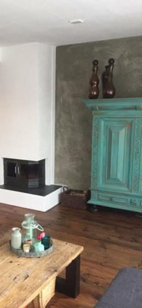 Prachtige turquoise kast met lade en plank, Ophalen, Gebruikt