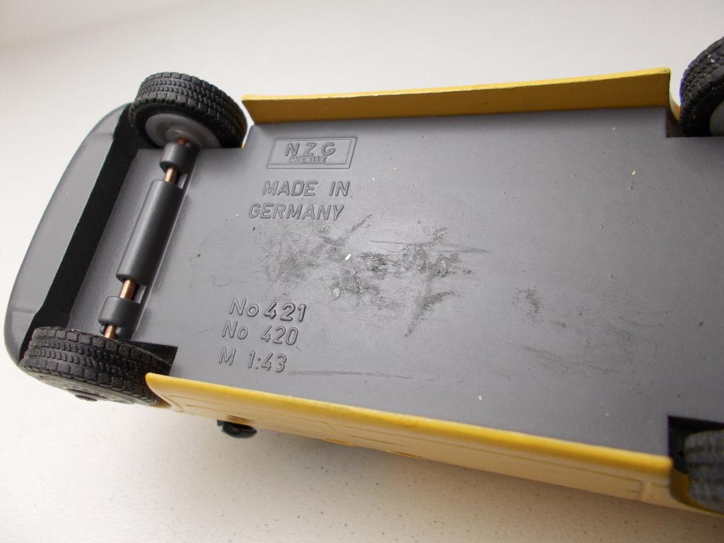 Vintage NZG Germany No. 420/421 MERCEDES BENZ VITO I.g.st., Ophalen of Verzenden, Zo goed als nieuw, Bus of Vrachtwagen, Overige merken