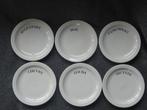 Zes witte kaasbordjes met kaasnamen., Keramiek, Ophalen of Verzenden, Zo goed als nieuw, Bord(en)