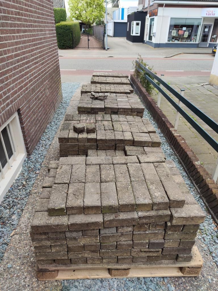 Betonnen straatstenen/klinkers - ca. 55m², Ophalen, Gebruikt, Klinkers, 10 m² of meer