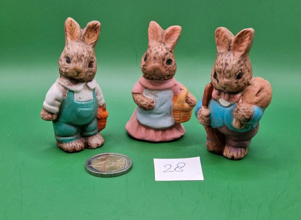 3 leuke beeldjes van haasjes, Ophalen of Verzenden, Zo goed als nieuw, Dier