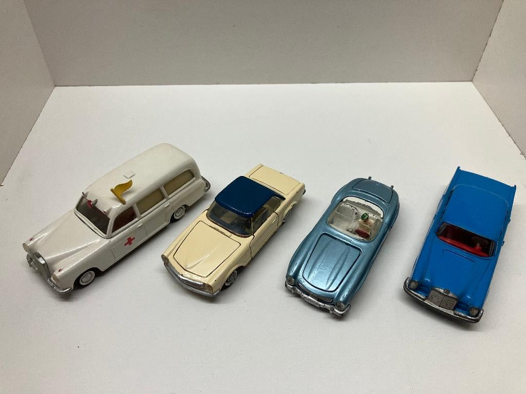 4 x Mercedes Benz  1/43  Tekno Danmark, Hobby en Vrije tijd, Modelauto's | 1:43, Ophalen of Verzenden, Gebruikt, Auto, Overige merken