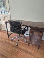 Industrieel bureau met opbergruimte, Ophalen