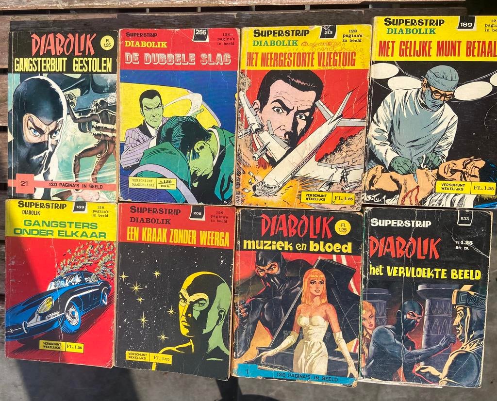 Diabolik Superstrip 8 stuks, Meerdere comics, Ophalen of Verzenden, Gelezen, Europa