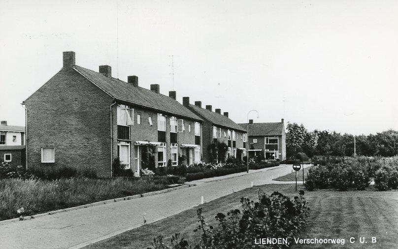 LIENDEN – Verschoorweg 1960 (VK577), Verzamelen, Ansichtkaarten | Nederland, Verzenden, 1940 tot 1960, Ongelopen, Gelderland