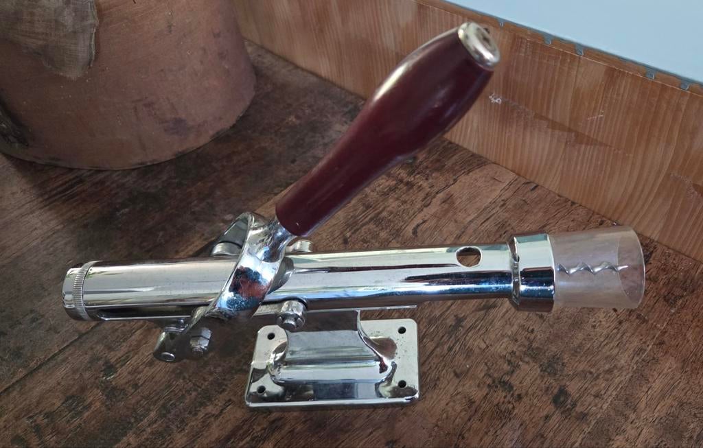 Grote Franse kurkentrekker uit een bar
32 cm lang, Antiek en Kunst, Curiosa en Brocante, Ophalen of Verzenden