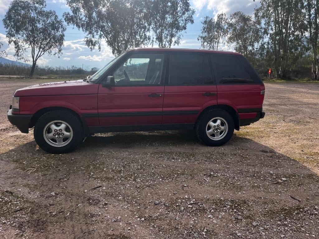 Range Rover 4.6 HSE, 134.000 km, roestvrij en apk OK, Auto's, Automaat, Automatische klimaatregeling, 8 cilinders, 252 pk