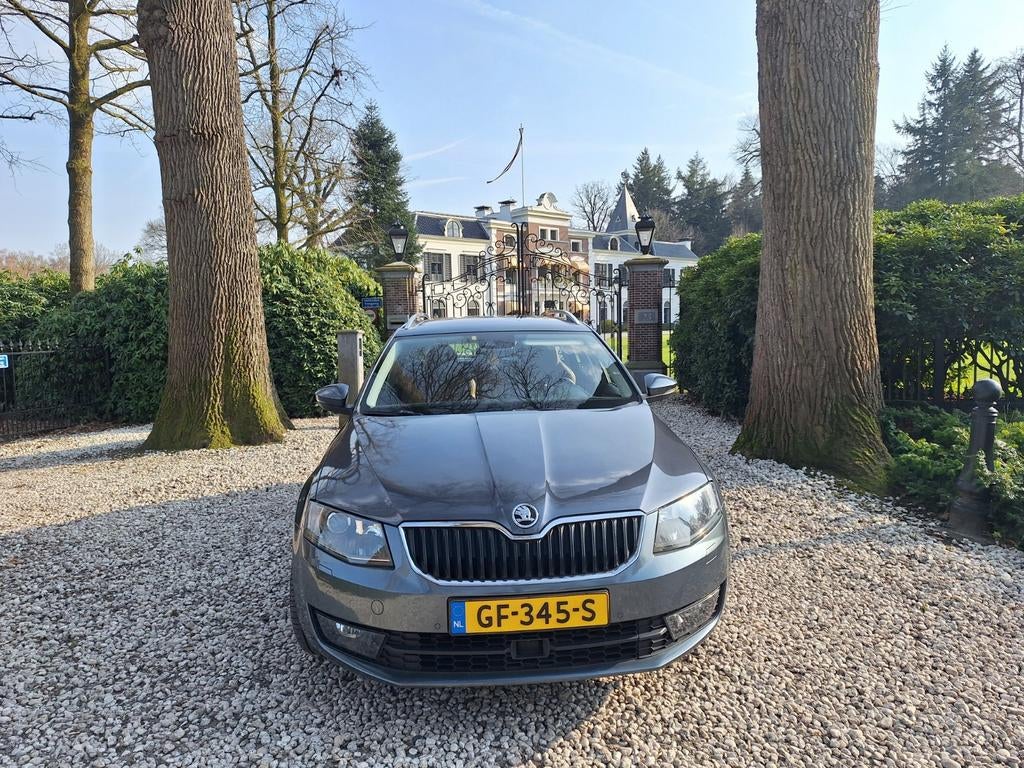 Skoda Octavia 2.0 TDI Combi 110KW DSG 2015 Grijs, 680 kg, 4 cilinders, 23 km/l, Diesel