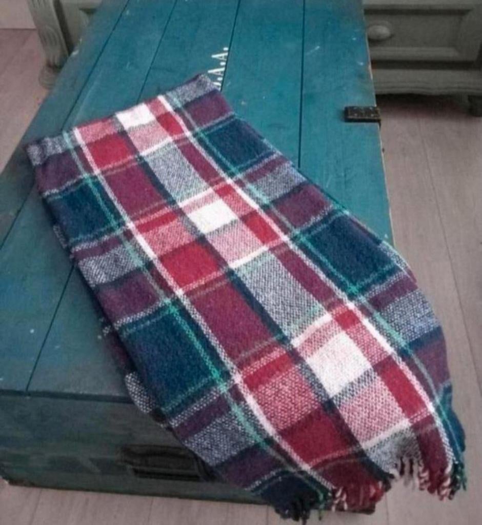Warme deken plaid geruit, Huis en Inrichting, Woonaccessoires | Plaids en Woondekens, Ophalen of Verzenden, Zo goed als nieuw