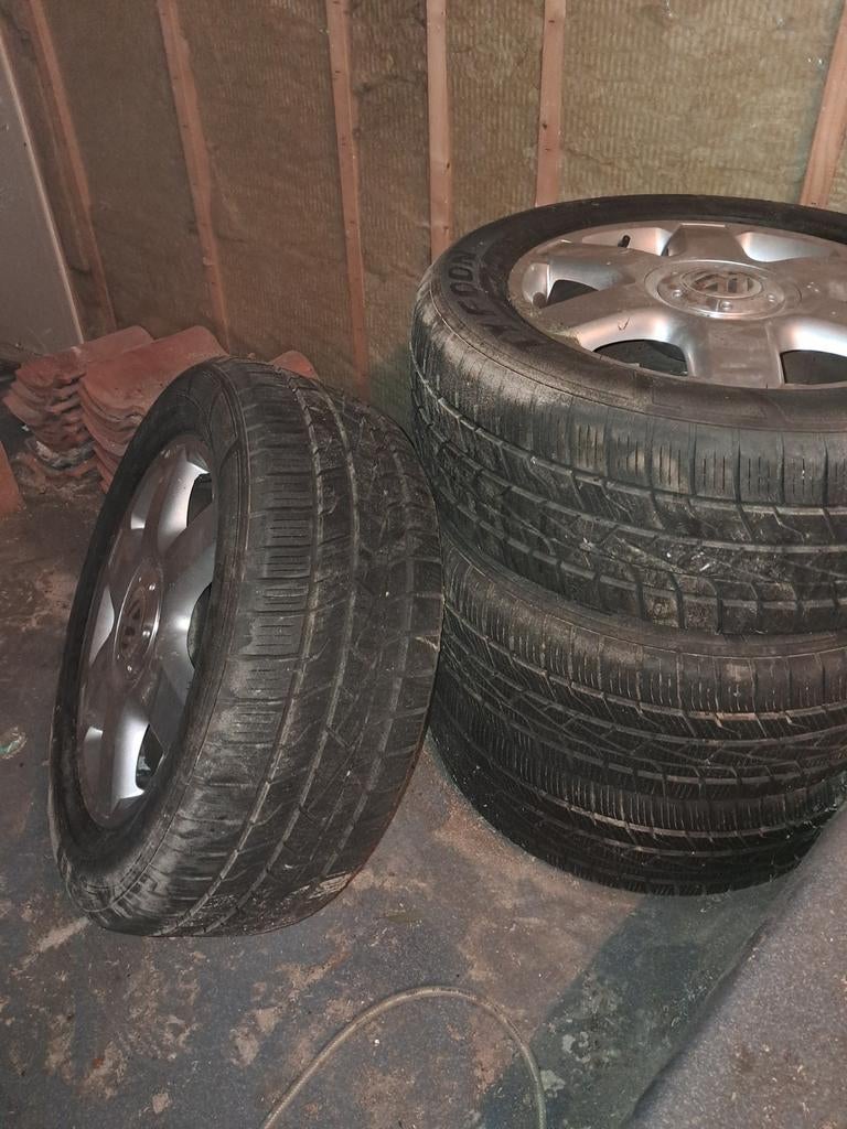 Gebruikte Banden en Velgen - Volkswagen, Auto-onderdelen, Banden en Velgen, Ophalen, Gebruikt, 16 inch, Banden en Velgen