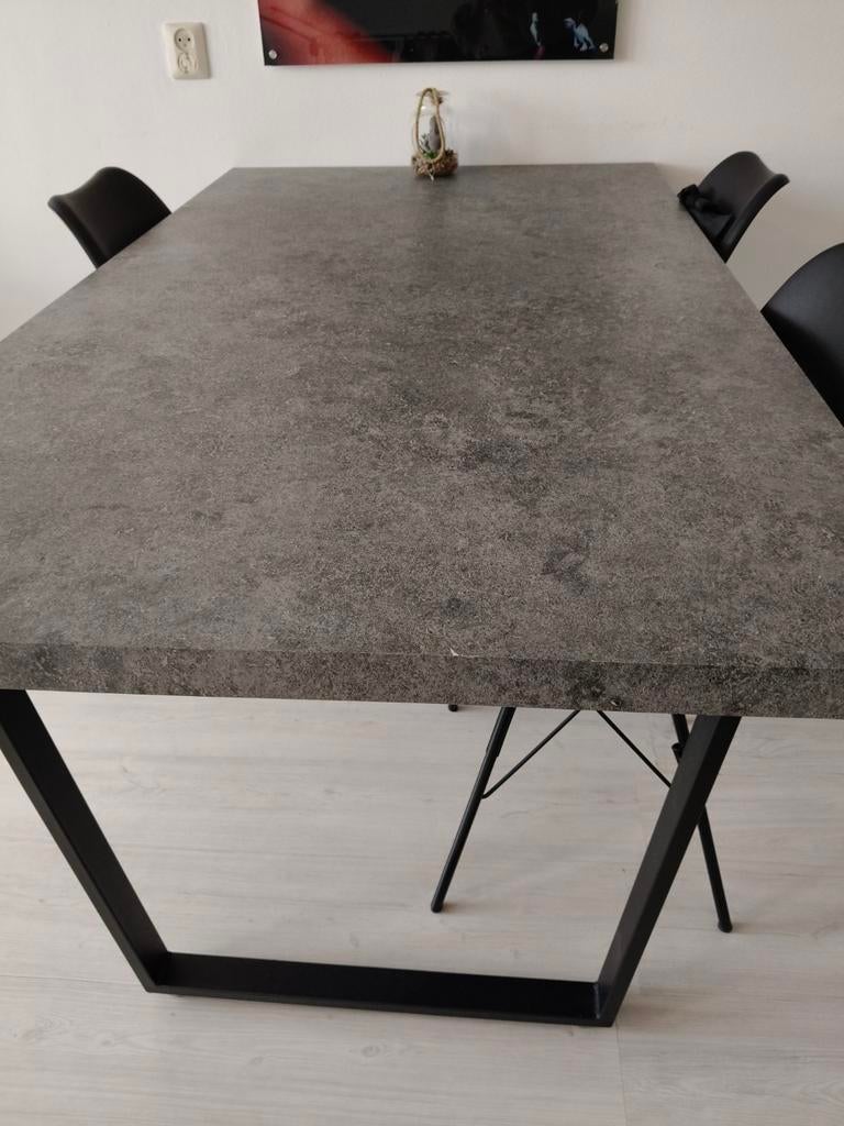 Eettafel en vloerkleed, Gebruikt, 200 cm of meer, Rechthoekig, 50 tot 100 cm