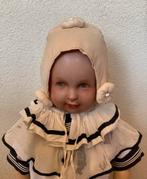 Schattig Brocante muts voor antieke baby pop etalagepopje, Antiek en Kunst, Ophalen of Verzenden