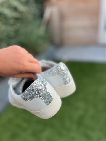 Micheal Kors sneakers beschikbaar voor biedingen