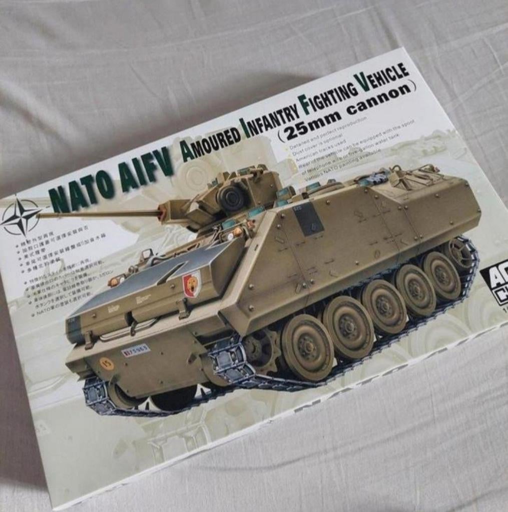 AFV Club 1/35 NATO AIFV Pantserinfanteriegevechtsvoertuig, Overige merken, Tank, 1:32 tot 1:50, Nieuw