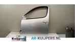 Portier 4Deurs links-voor van een Toyota Yaris Verso (199), Gebruikt, Toyota, Deur