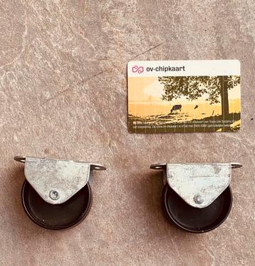 Meubelwielen - Set van 2 beschikbaar voor biedingen