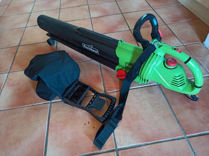 Bladblazer - Zuiger - Vermaler, Tuin en Terras, Bladblazers, Zo goed als nieuw, Handgedragen, Elektrisch, Met opvangzak, Met versnipperfunctie