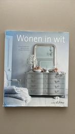 Alison Bartlett - Wonen in wit, Ophalen of Verzenden, Zo goed als nieuw, Alison Bartlett; K. Callen
