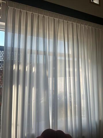 Wittw vitrage 525 breed 264 hoog 2 delen beschikbaar voor biedingen