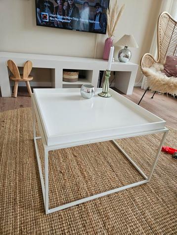 Witte salon tafel modern