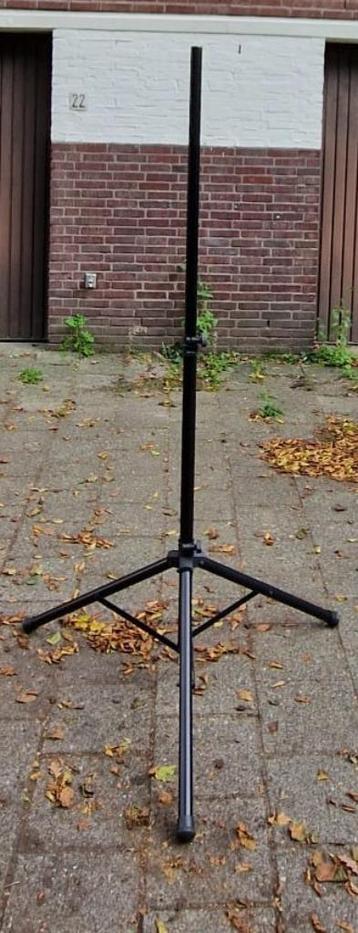 Statief, standaard voor geluidsbox beschikbaar voor biedingen