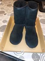 Mooie weinig gedragen Uggs maat 39. Zo goed als nieuw., Ophalen of Verzenden, Zo goed als nieuw, Zwart