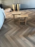 Landelijk Twee houten bijzet tafeltjes 50 bij 23 bij 45 hoog, Huis en Inrichting, Tafels | Bijzettafels, Minder dan 45 cm, Minder dan 55 cm