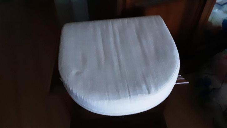 stoelkussens, Huis en Inrichting, Woonaccessoires | Kussens, Zo goed als nieuw, Wit, Cilindervormig, Ophalen