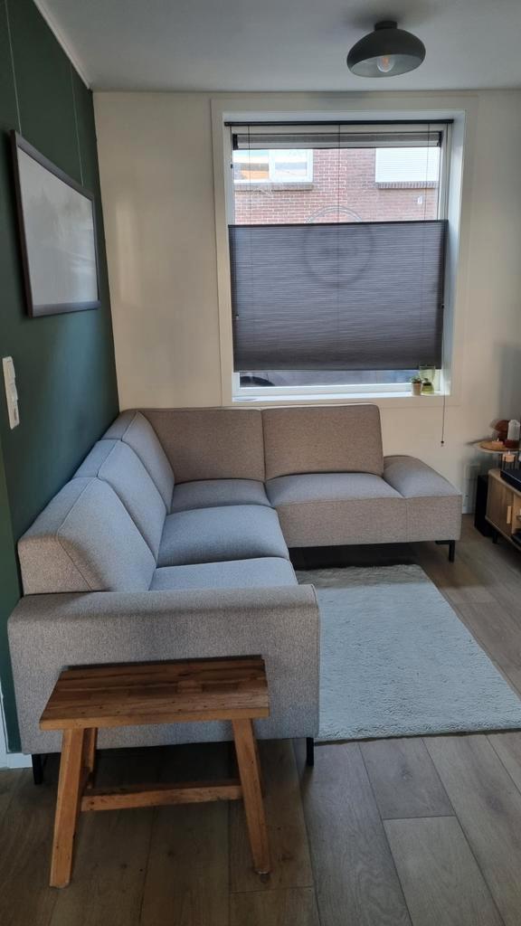 Zandkleurige bank Trendhopper, Huis en Inrichting, Banken | Bankstellen, Zo goed als nieuw, Hoekbank, Vierpersoons of meer, Stof