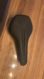 Syncros belcarra carbon zadel 130mm, Ophalen of Verzenden, Zo goed als nieuw, Racefiets, Zadel