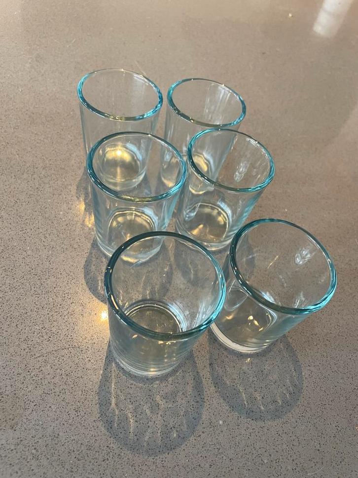 Set van 6 kleine glaasjes, Verzamelen, Glas en Borrelglaasjes, Zo goed als nieuw, Borrel- of Shotglas, Ophalen