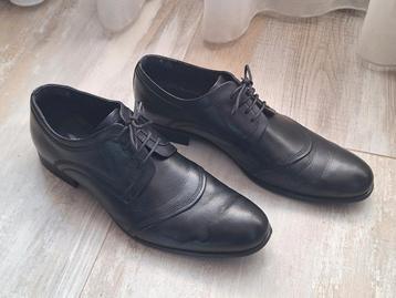 Zwart leren heren veterschoenen model Oxfort beschikbaar voor biedingen