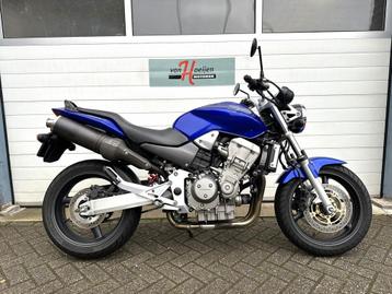 Honda CB 900 F AKRAPOVIC (bj 2002) beschikbaar voor biedingen
