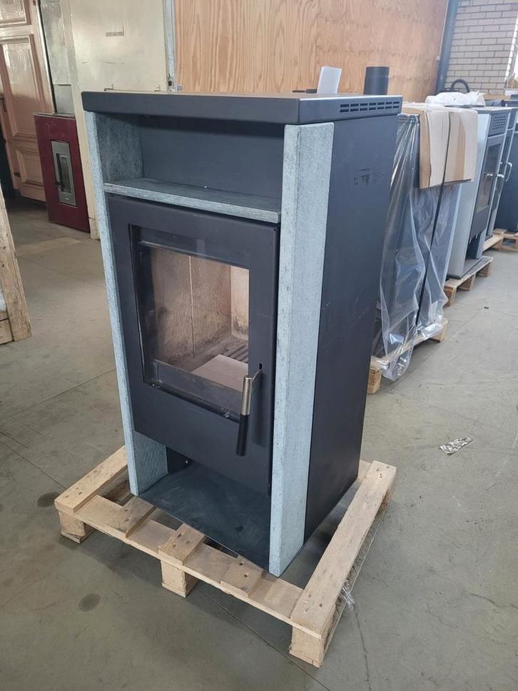 Speksteen kachel demo nu voor €650,00, Huis en Inrichting, Kachels, Zo goed als nieuw, Vrijstaand, Houtkachel, Hout, Ophalen of Verzenden