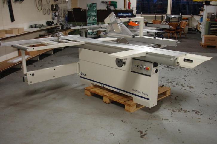 SCM Formaatzaag met voorrits, Doe-het-zelf en Verbouw, Gereedschap | Zaagmachines, Zo goed als nieuw, Overige typen, 1200 watt of meer